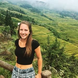 Meet your Posher, Alexandra